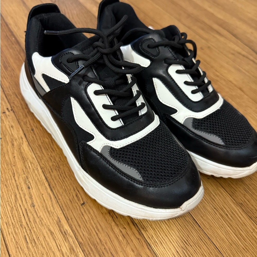 Black and White Men's Sneakers